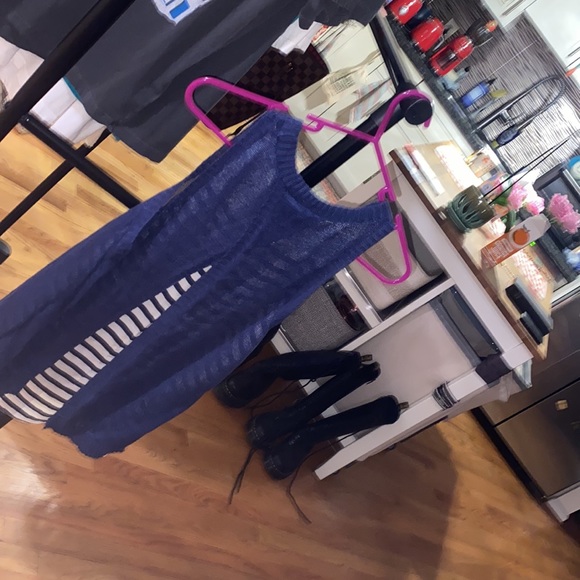 ✨🌹BNWOT🌹✨CENTRAL PARK WEST BEAUTIFULLY MADE SLEEVELESS BLOUSE✨🌹XS🌹✨STAPLE✨🌹 - Picture 8 of 9